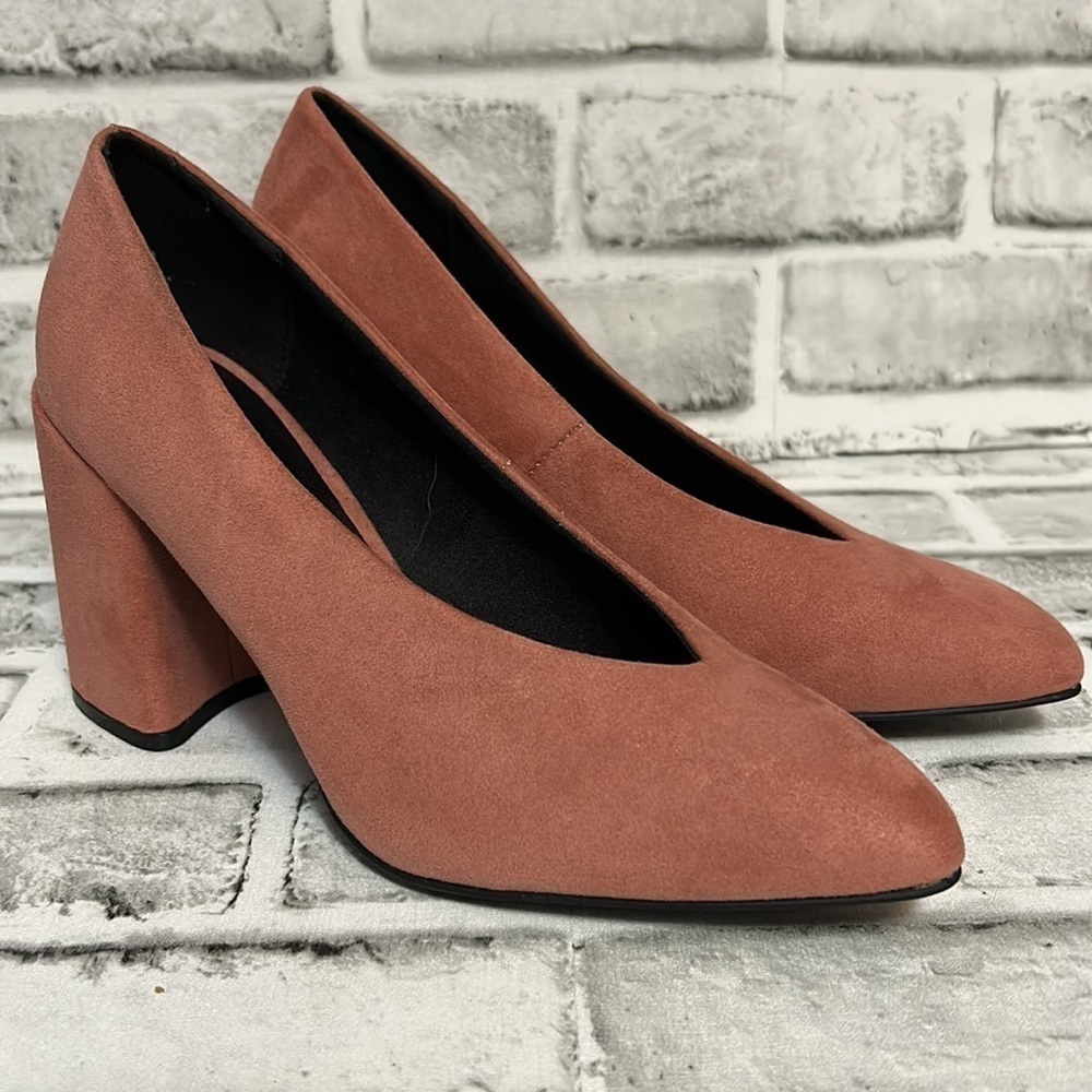 QUPID Dusty Rose, Suede, High Topline Block Point High Heels, Size 7, NWOT - Picture 2 of 10